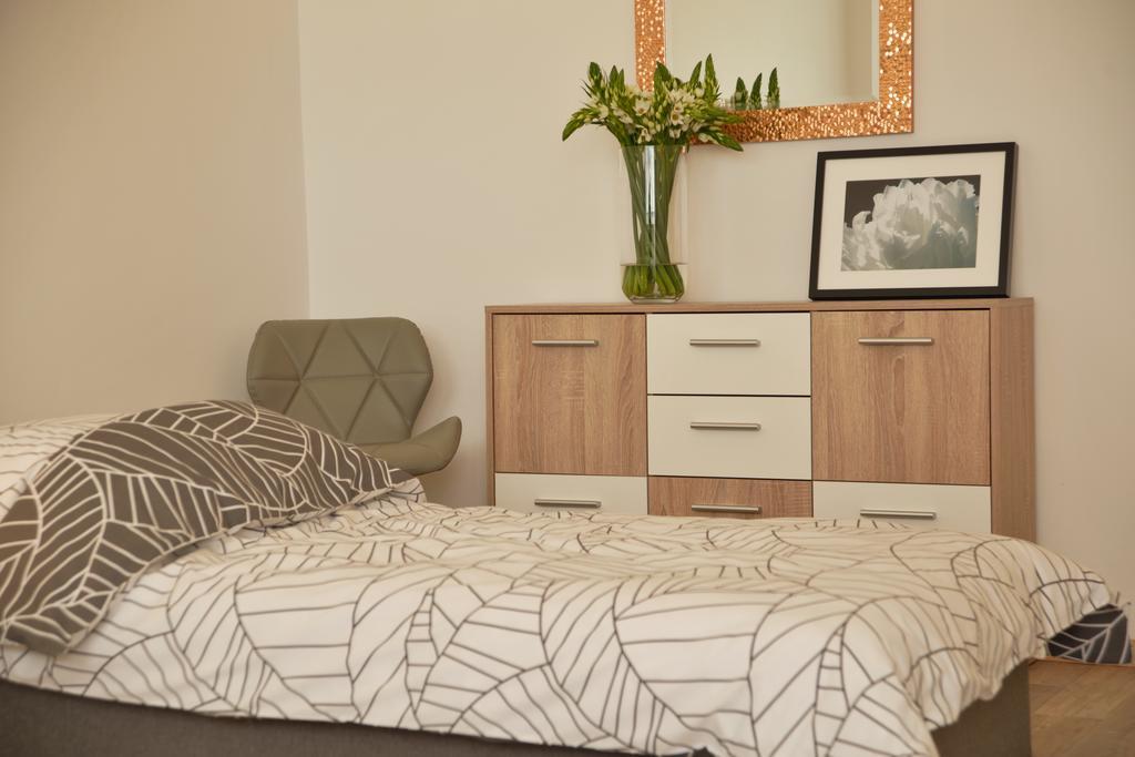 Seaside Base Apartment กดัญสก์ ภายนอก รูปภาพ
