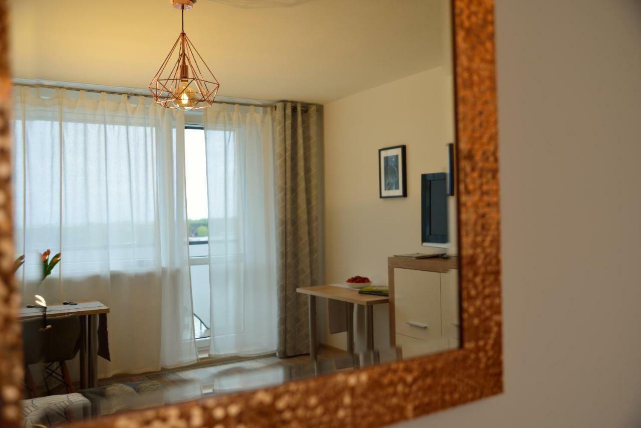 Seaside Base Apartment กดัญสก์ ภายนอก รูปภาพ