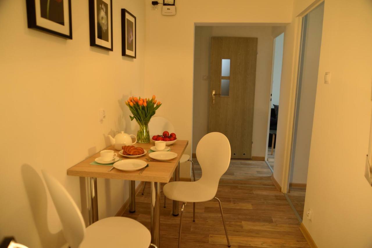 Seaside Base Apartment กดัญสก์ ภายนอก รูปภาพ