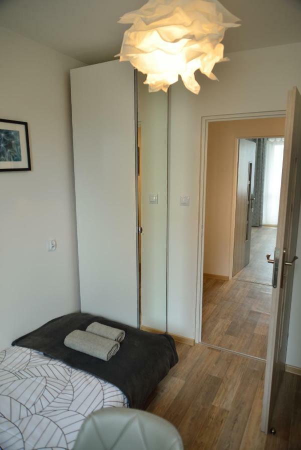 Seaside Base Apartment กดัญสก์ ภายนอก รูปภาพ